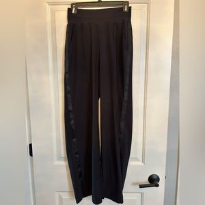 Atheleta wide leg trouser pants